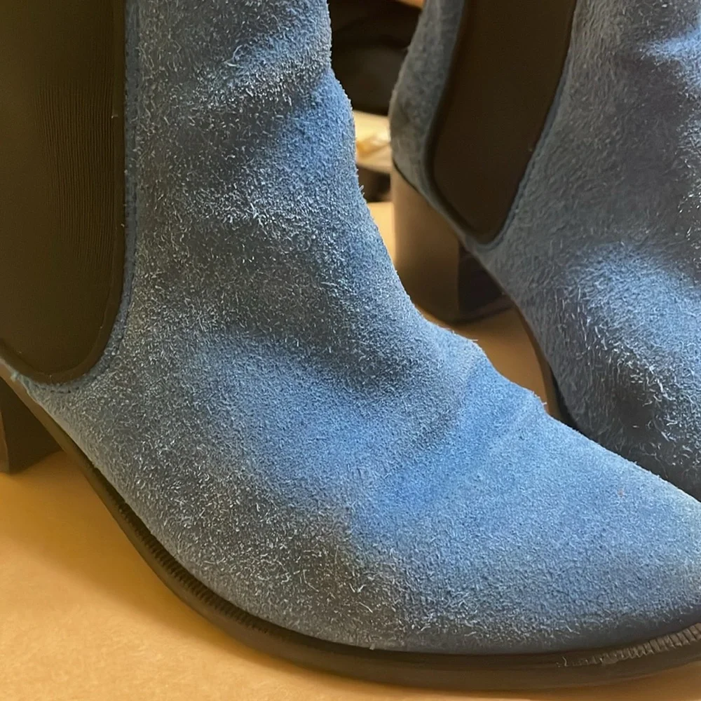 Channel your inner Elvis in blue suede booties. Size 7.5. Kurt Geiger